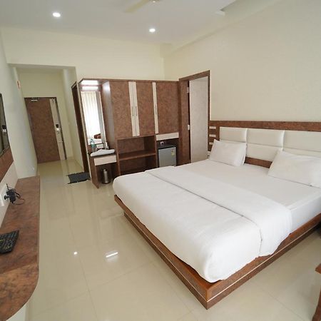 Bhramari Nest Hotel Subrahmanya Bagian luar foto