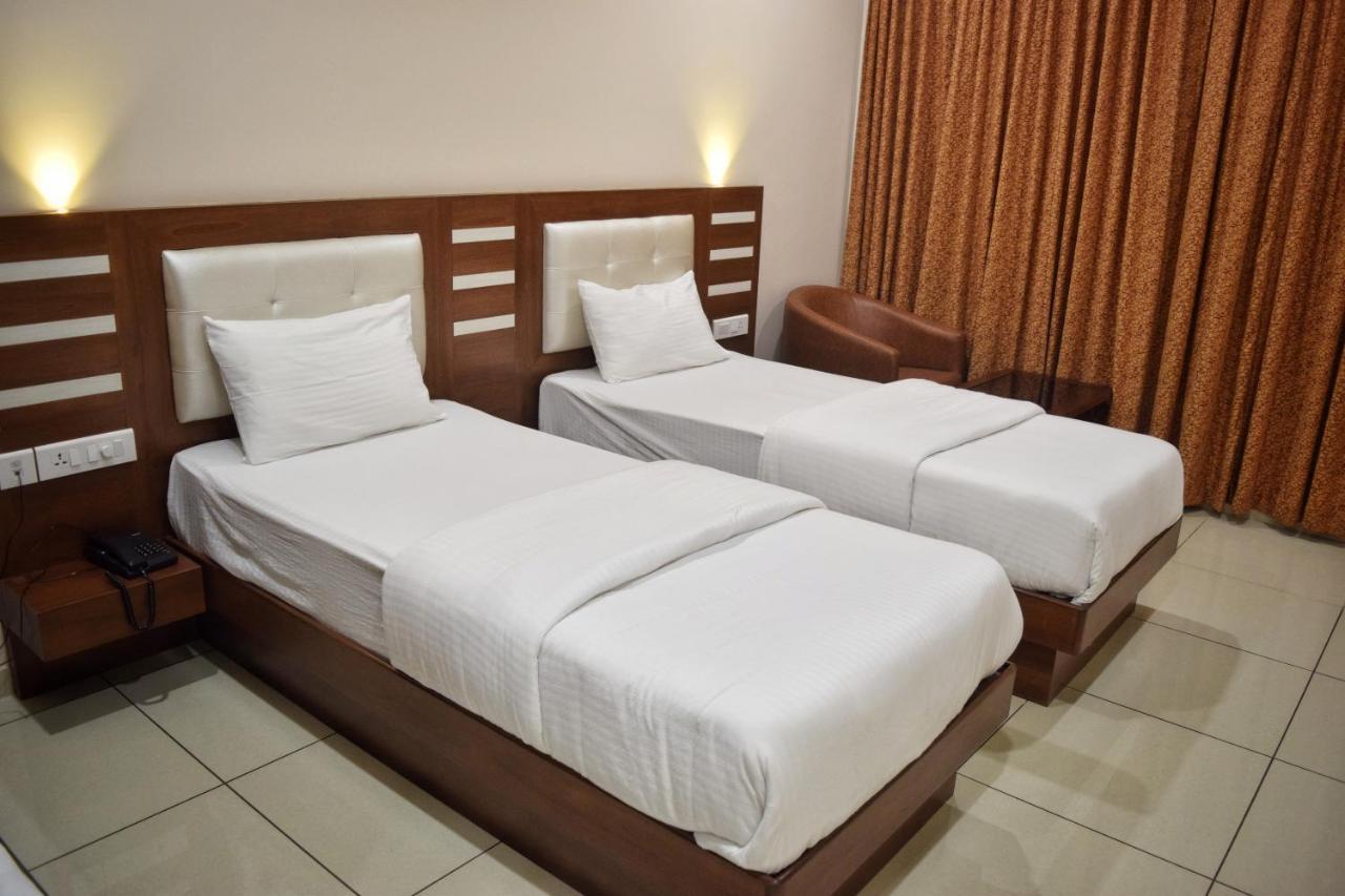 Bhramari Nest Hotel Subrahmanya Bagian luar foto