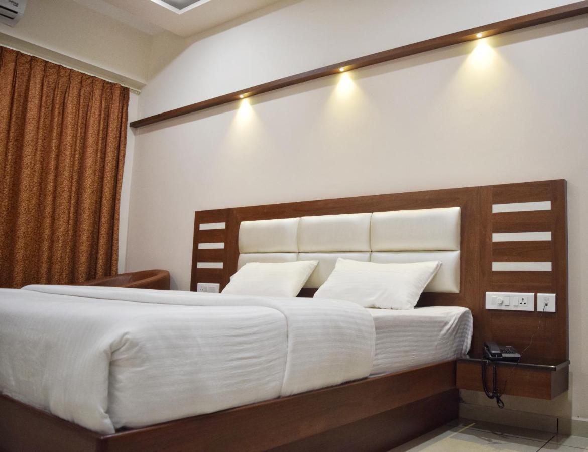 Bhramari Nest Hotel Subrahmanya Bagian luar foto