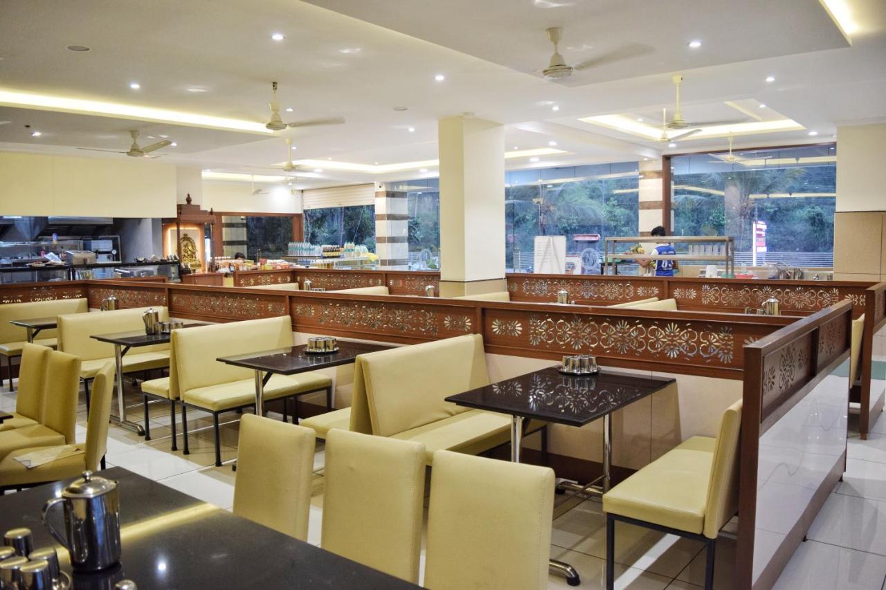 Bhramari Nest Hotel Subrahmanya Bagian luar foto