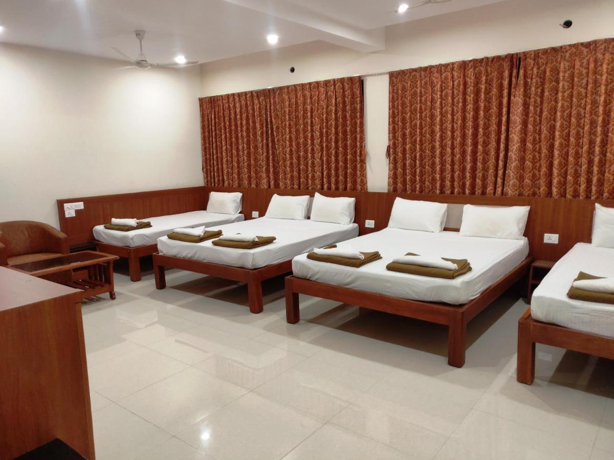 Bhramari Nest Hotel Subrahmanya Bagian luar foto