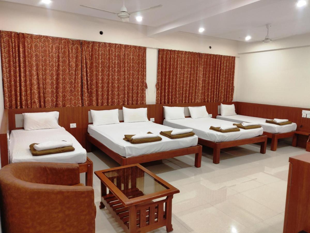 Bhramari Nest Hotel Subrahmanya Bagian luar foto