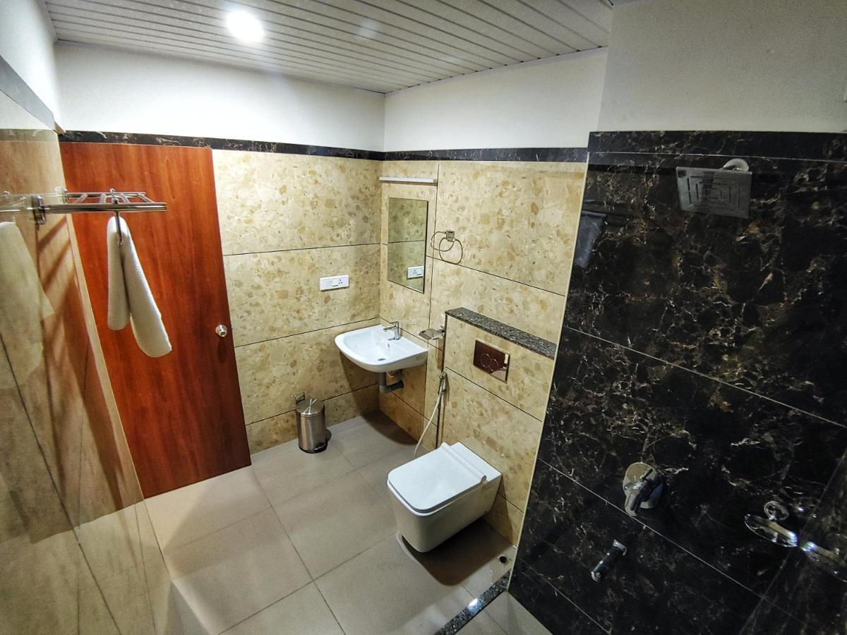 Bhramari Nest Hotel Subrahmanya Bagian luar foto