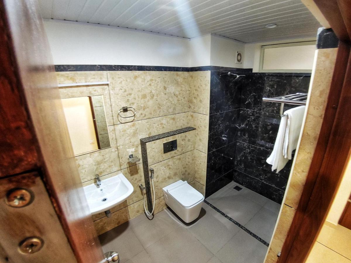 Bhramari Nest Hotel Subrahmanya Bagian luar foto