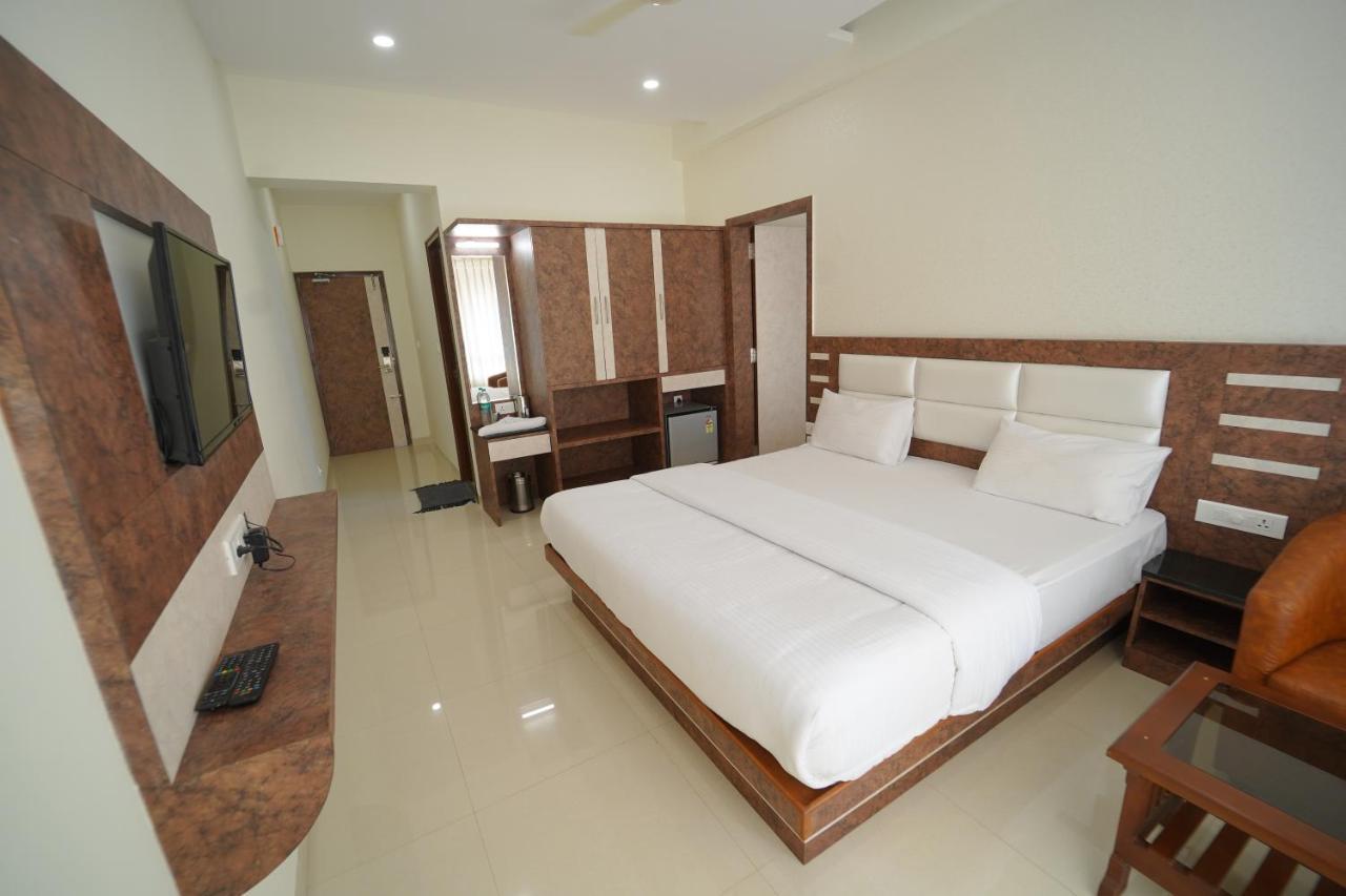 Bhramari Nest Hotel Subrahmanya Bagian luar foto